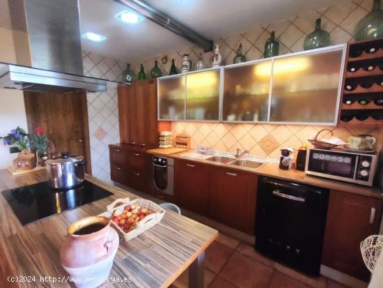 Se Vende en Valjunquera - TERUEL