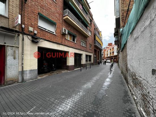 LOCAL COMERCIAL EN VENTA - Barcelona (Sants - Montjuïc) - BARCELONA