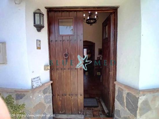 PRECIOSA CASA DE CAMPO DE 4 DORMITORIOS Y 2 BAÑOS CON APARTAMENTO DE 2 DORMITORIOS Y 1 BAÑO - MURC