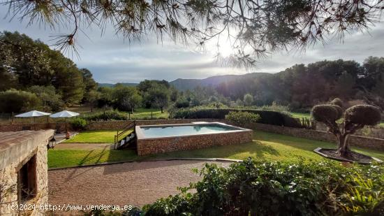 CASA EN FINCA RÚSTICA CON PISCINA EN CALVIA MALLORCA - BALEARES