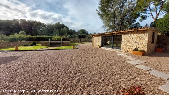 CASA EN FINCA RÚSTICA CON PISCINA EN CALVIA MALLORCA - BALEARES