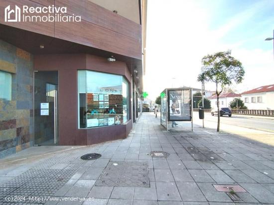 Local de oficinas, con almacenes y sala de reuniones, en Santiago - A CORUÑA