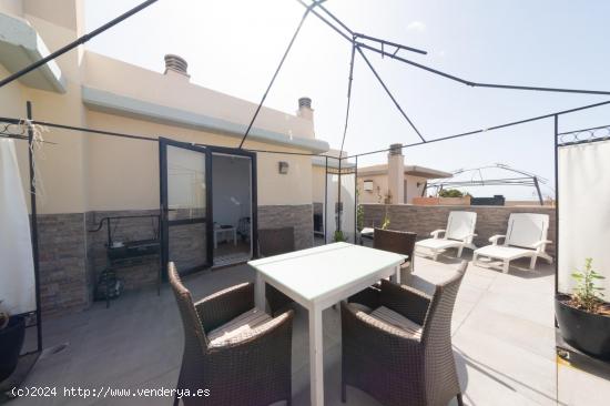 Se vende luminoso apartamento de 2 dormitorios con gran terraza con vistas al mar - SANTA CRUZ DE TE