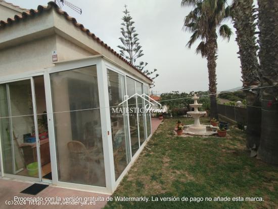 Casa independiente situada en una zona muy tranquila de Vilanova i la Geltrú - BARCELONA