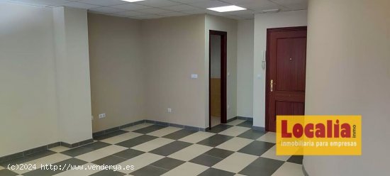  Oficina en edificio profesional en Torrelavega 