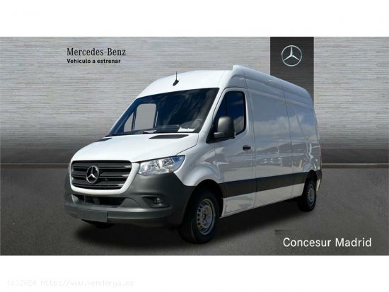 Mercedes Sprinter 215 CDI MEDIO 3.0T TD - Alcalá de Guadaira