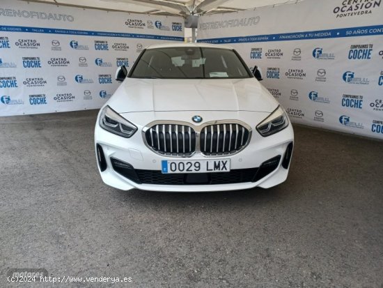 BMW Serie 1 118i PACK M AUT. 5P de 2021 con 12.087 Km por 28.900 EUR. en Pontevedra