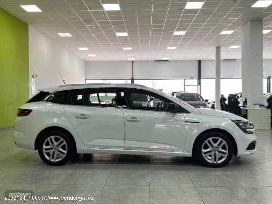 Renault Megane Business TCe 85 kW (115CV) GPF de 2020 con 42.000 Km por 17.800 EUR. en Malaga