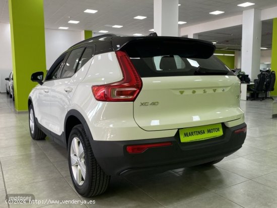 Volvo XC40 1.5 T3 163CV Aut. de 2020 con 40.000 Km por 28.800 EUR. en Malaga