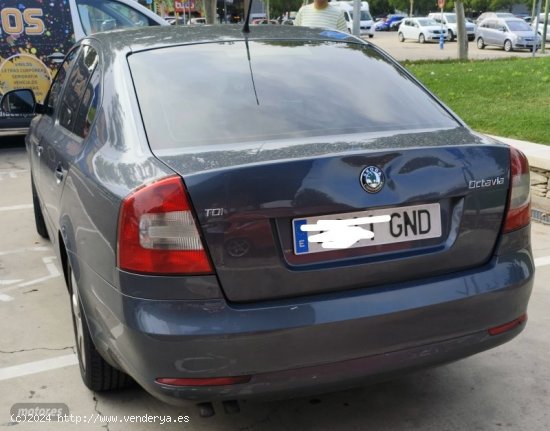 Skoda Octavia 1.9 TREND de 2009 con 220.000 Km por 5.700 EUR. en Zaragoza