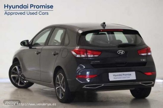 Hyundai i30 1.5 DPI Klass SLX 110 de 2023 con 13.219 Km por 19.390 EUR. en Malaga