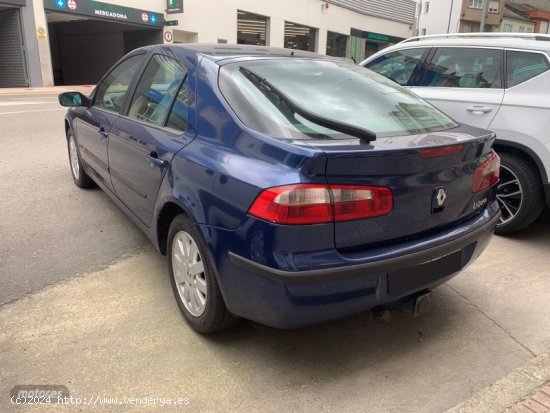 Renault Laguna 2.2 dci 150cv 6 velocidades expression 5 puertas de 2003 con 259.000 Km por 3.100 EUR