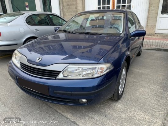 Renault Laguna 2.2 dci 150cv 6 velocidades expression 5 puertas de 2003 con 259.000 Km por 3.100 EUR