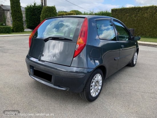 Fiat Punto 1.9 jtd 85cv 3 puertas dynamic de 2003 con 279.166 Km por 3.800 EUR. en Lugo