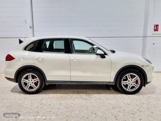 Porsche Cayenne 3.0 diesel de 2011 con 285.000 Km por 19.500 EUR. en Sevilla