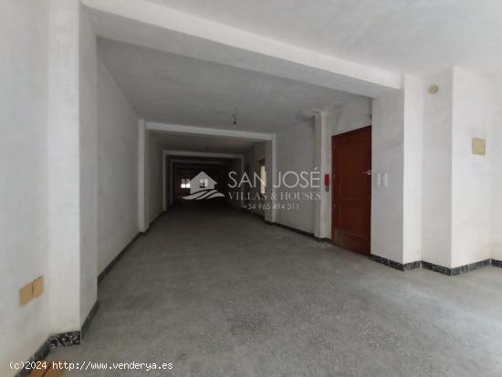 VENTA DE ENTRESUELO COMERCIAL / OPCION VIVIENDA - ALICANTE