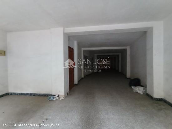  VENTA DE ENTRESUELO COMERCIAL / OPCION VIVIENDA - ALICANTE 