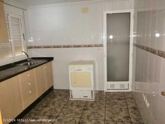 Piso en Crevillente. Ref.- 39617 - ALICANTE