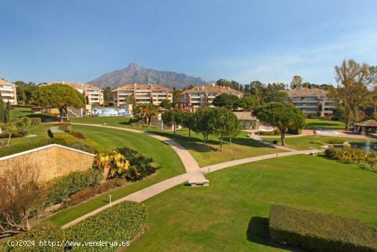 El  mejor Atico Duplex de Urb. La Trinidad, Milla de Oro - MALAGA