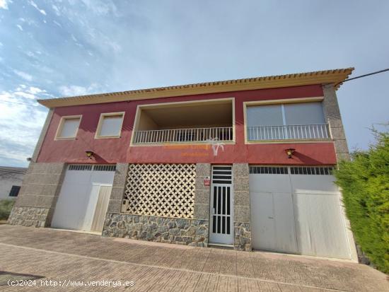 SE VENDE FINCA URBANA CON VIVIENDA UNIFAMILIAR EN BENASAU (ALICANTE) - ALICANTE