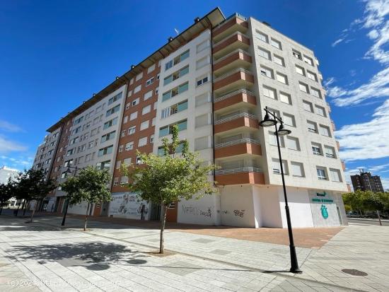  VENTA LOCAL ZONA ROSALEDA - LEON 