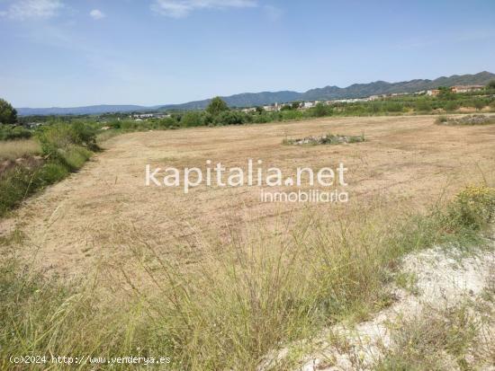 TERRENO NO URBANO A LA VENTA EN L´OLLERIA. - VALENCIA