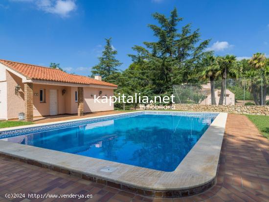 Magnifico chalet a la venta en Ontinyent, zona la solana. - VALENCIA