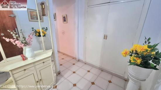 Amplio Piso en Venta en Calle Tomás Ortuño, Benidorm - ALICANTE