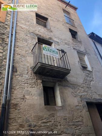 CASA (DE UNOS 315 M2) EN SANTA COLOMA DE QUERALT. - TARRAGONA