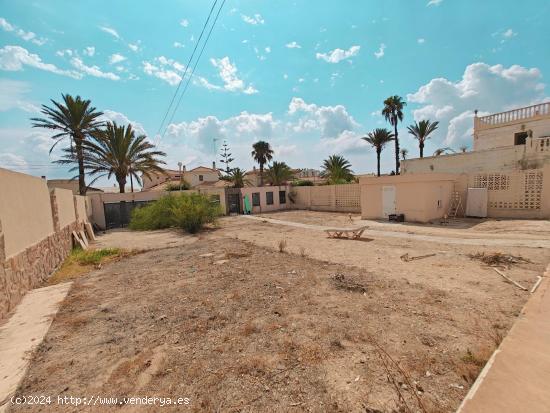 Casa con 675 m2 de Parcela en Urbanización Molino Blanco, Torre la Mata - ALICANTE