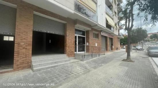  VENTA DE LOCAL en Olesa de Montserrat (Barcelona) - BARCELONA 