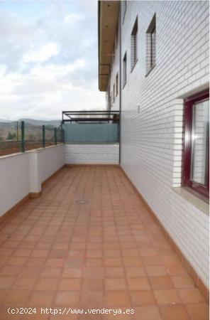  APARTAMENTO NUEVO CON TERRAZA - LEON 