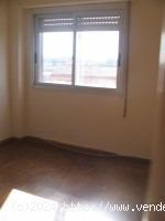 PISO PARA REFORMAR EN ZONA ARMUNIA - LEON