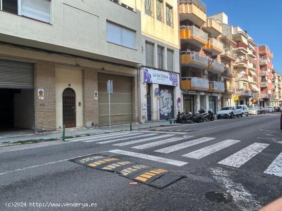 Local comercial diáfano en Alquiler en Av. Sant Vicenç, El Vendrell - TARRAGONA