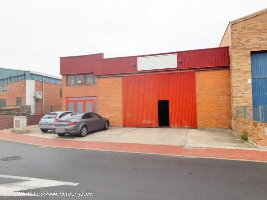  Urbis te ofrece una nave industrial en venta en Castellanos de Moriscos, Salamanca. - SALAMANCA 