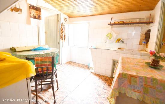 Urbis te ofrece una casa en venta en Miranda del Castañar, Salamanca. - SALAMANCA