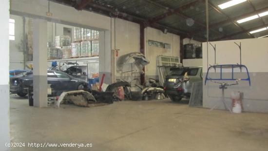 NAVE INDUSTRIAL EN VENTA POL. PEALSA - BADAJOZ