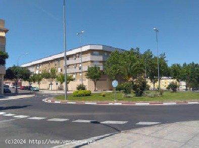 LOCAL COMERCIAL EN VENTA EN AVENIDA DOLORES IBARRURI - CACERES