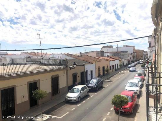 Chalet adosado en venta en Calle Marques De La Vega, 1º, 06490, Puebla De La Calzada - BADAJOZ