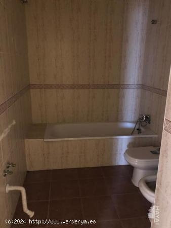 Piso y garaje en venta en Calle Villafranca, Bajo, 06200, Almendralejo - BADAJOZ