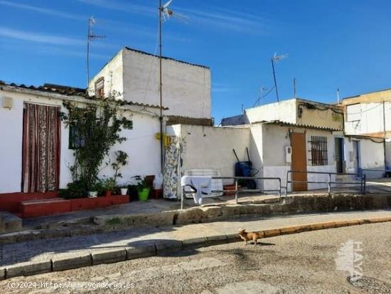 Piso en venta en Calle Virgilio Viniegra, Planta Baj, 06009, Badajoz (Badajoz) - BADAJOZ