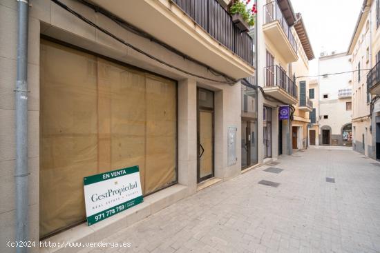  Local y 2 parkings en zona Plaça de la Constitució, Manacor - BALEARES 