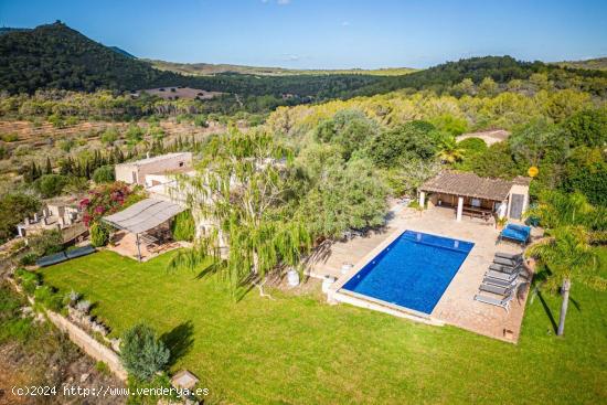 Finca con  piscina y LICENCIA VACACIONAL en Cala Murada - BALEARES