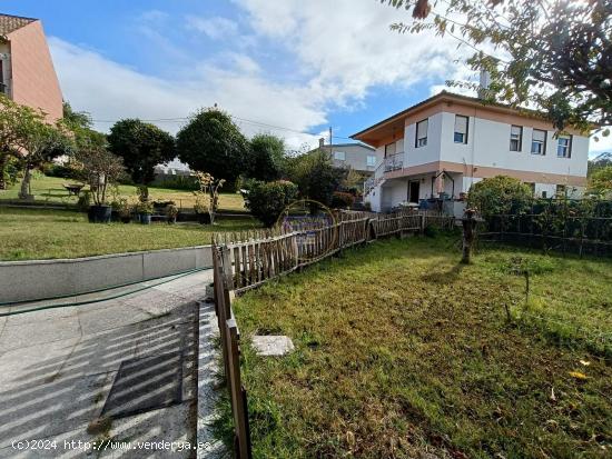 Casa independiente con amplia parcela y vistas al mar - PONTEVEDRA