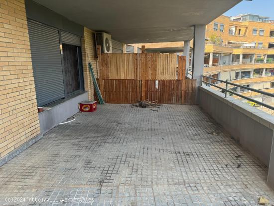 PISO EN VENTA EN LA BEGUDA ALTA CON GRAN TERRAZA y PLAZA PARKING - BARCELONA