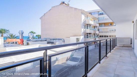  se vende piso 2 linea de playa en carvajal - MALAGA 