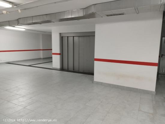 OPORTUNIDAD!!!!SE VENDE O ALQUILA  BUENA PLAZA DE GARAJE EN ZONA CASTIÑEIRO - LUGO