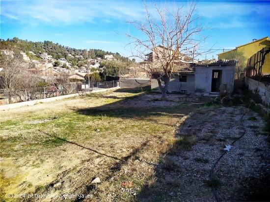 TERRENO EN CASTELLGALÍ CON VISTAS A MONTSERRAT PERFECTO PARA EDIFICAR. - BARCELONA