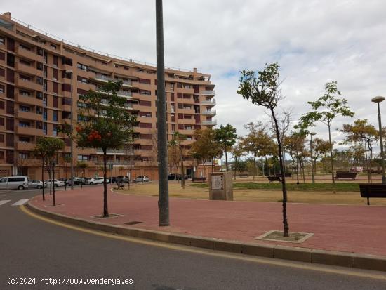 Bajo de más de 200 m2 en Murcia (Juan Carlos 1º) Ref.3122 - MURCIA