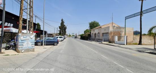 Parcela de 3424 m2 cerca de Murcia en el camino de Salabosque. - MURCIA